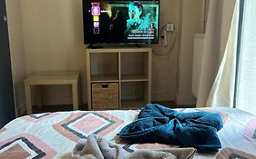 Petit studio et son spa abrité